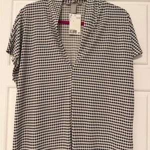 Stylish H&M Black and White Houndstooth Women's Top
